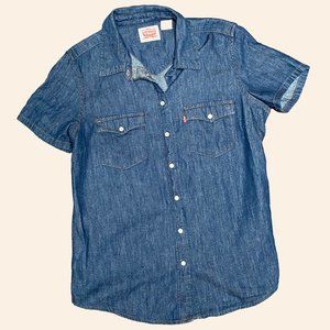 Levi's short sleeve denim shirt w/ pearl snaps S